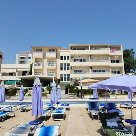 Hotel Maren Дуррес Экстерьер фото