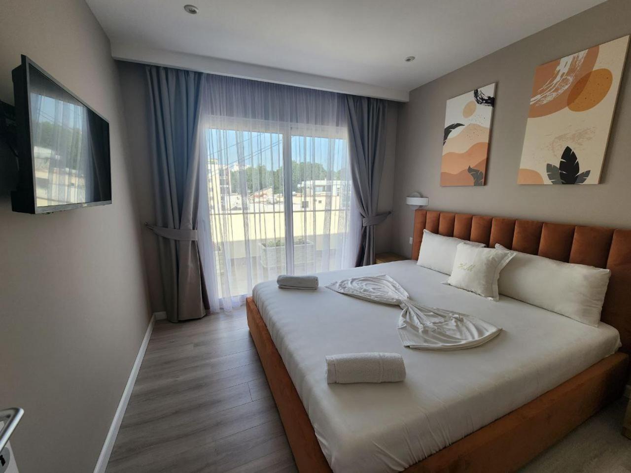 Hotel Maren Дуррес Экстерьер фото