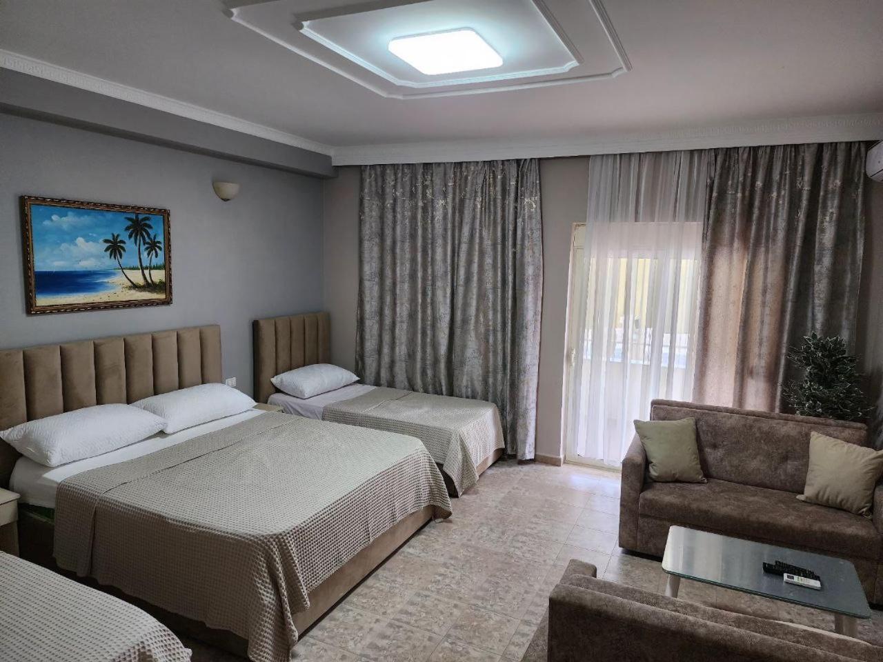 Hotel Maren Дуррес Экстерьер фото