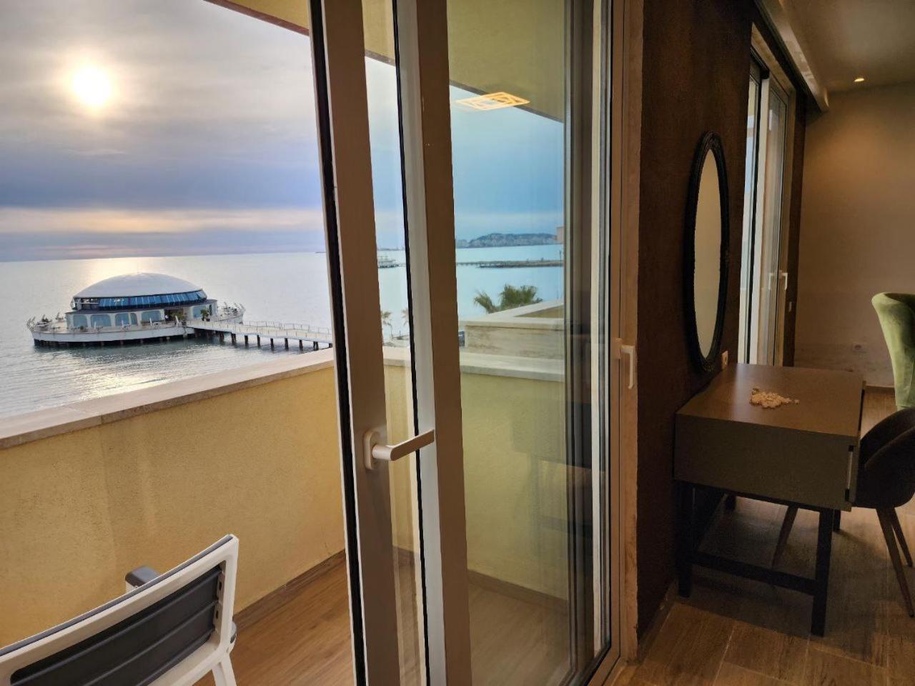 Hotel Maren Дуррес Экстерьер фото