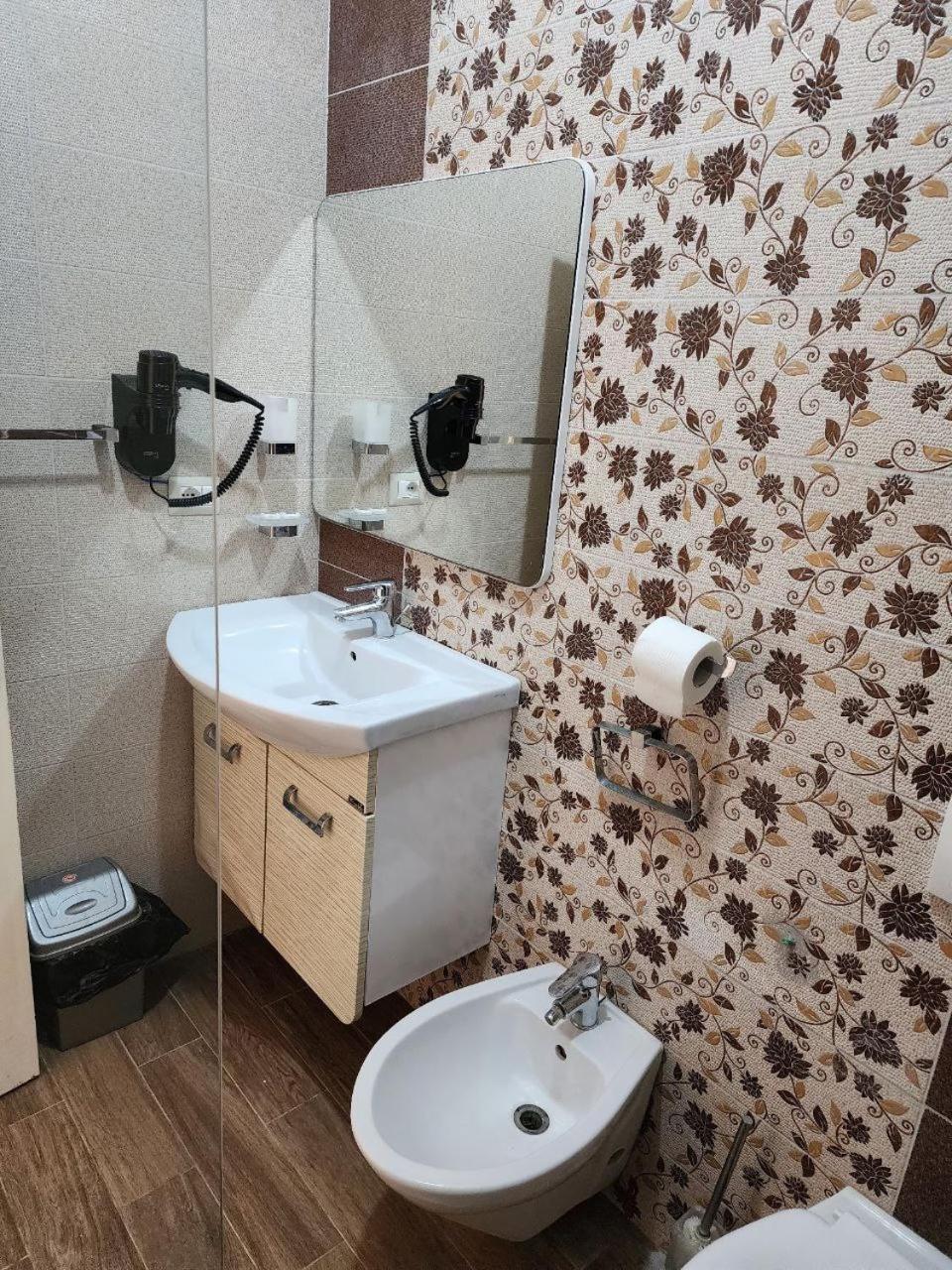 Hotel Maren Дуррес Номер фото